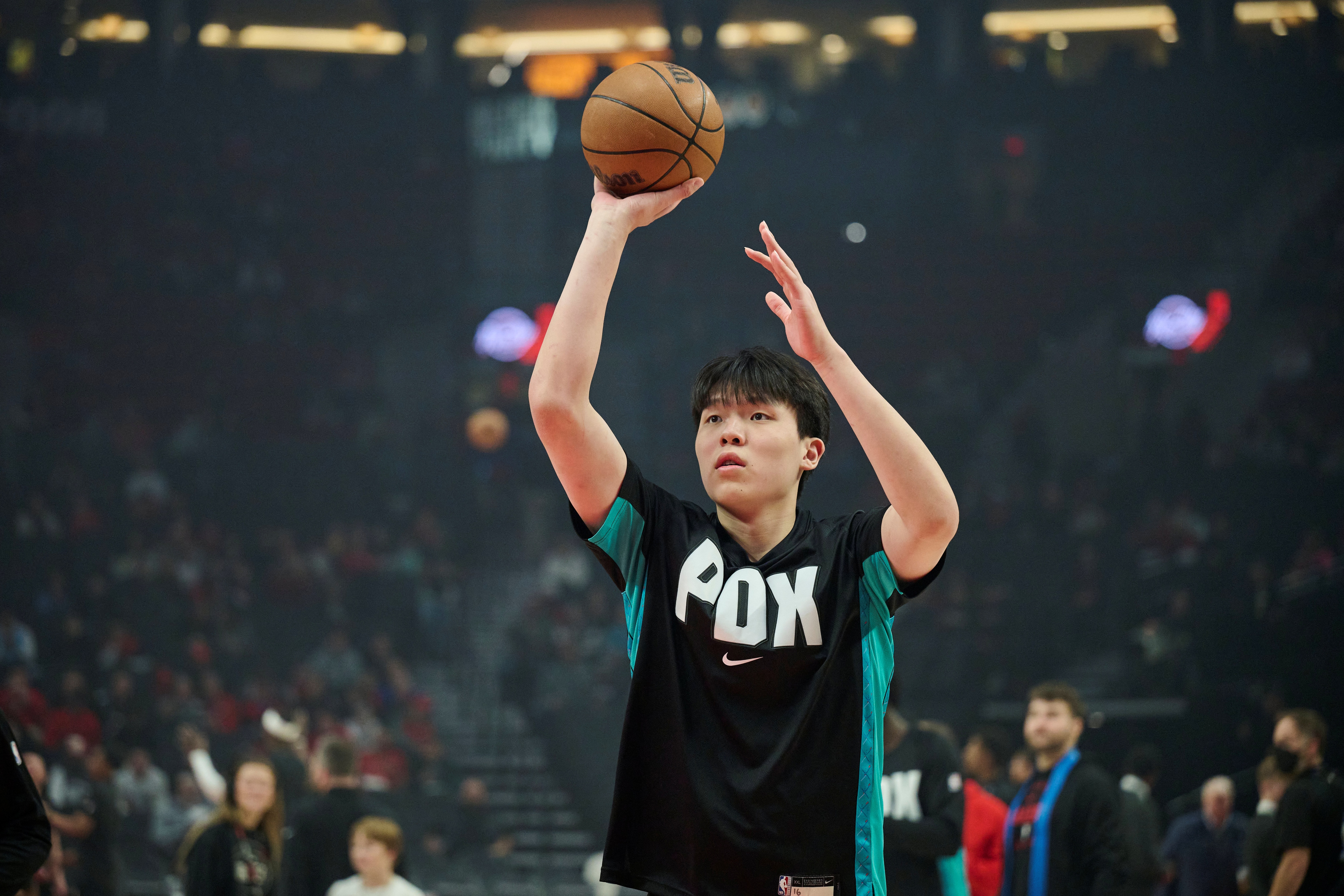 2026世界杯赛事直播平台入口-没有获得上场时间！开拓者10人轮换 杨瀚森枯坐一整场冷板凳