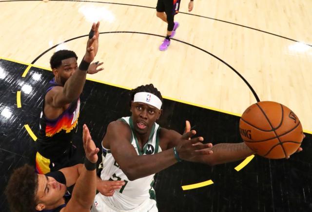 1629700273243089086.jpg USATSI_16422010.jpg